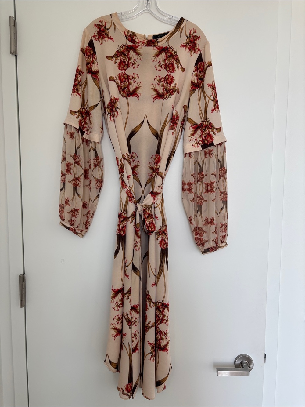 BCBGMaxAzria Beige Floral Tie-Waist Long Sleeve Midi Dress